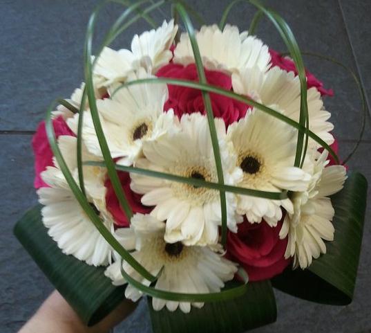 Eileen Jenkins Gerbera And Rose Hand Tied 